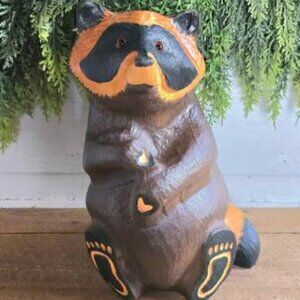 Big Sky Carvers Jeff Fleming Pine Wood Carved Emily Raccoon Sculpture Bearfoots